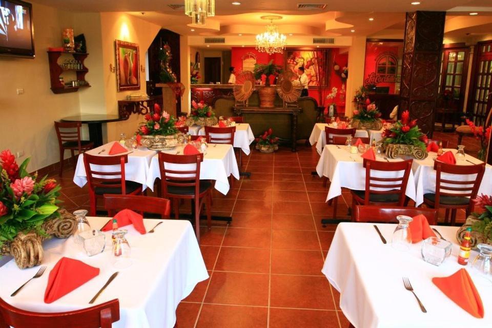 Boutique Hotel La Cordillera サン・ペドロ・スーラ エクステリア 写真