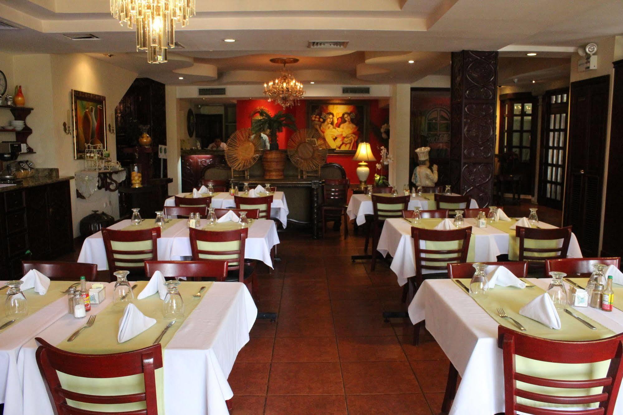 Boutique Hotel La Cordillera サン・ペドロ・スーラ エクステリア 写真