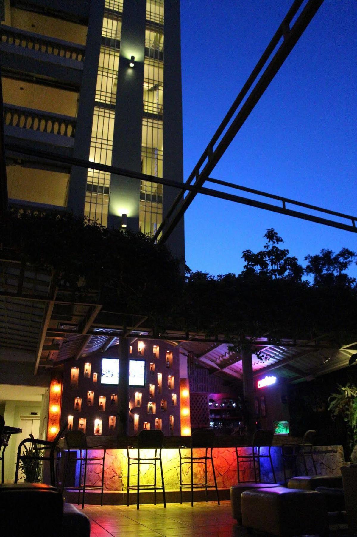 Boutique Hotel La Cordillera サン・ペドロ・スーラ エクステリア 写真