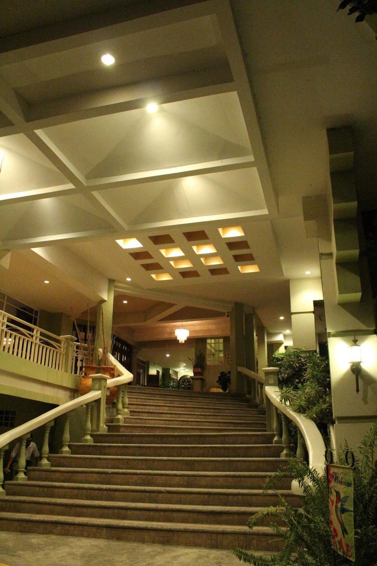 Boutique Hotel La Cordillera サン・ペドロ・スーラ エクステリア 写真